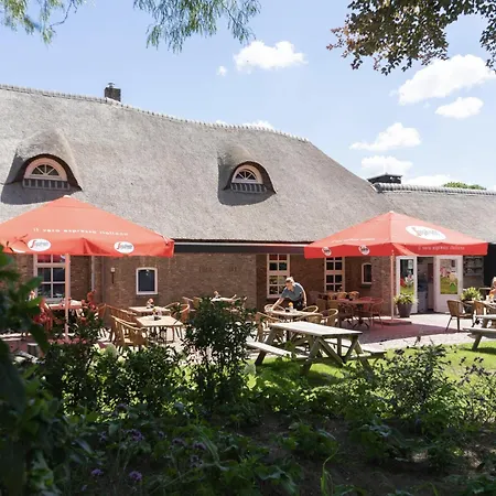 Chalet Modern With Dishwasher, Near The Efteling Kaatsheuvel