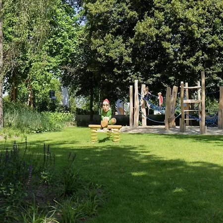 Chalet Modern With Dishwasher, Near The Efteling Kaatsheuvel